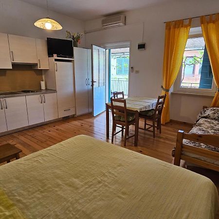 Apartments La Pergola 로비니 외부 사진