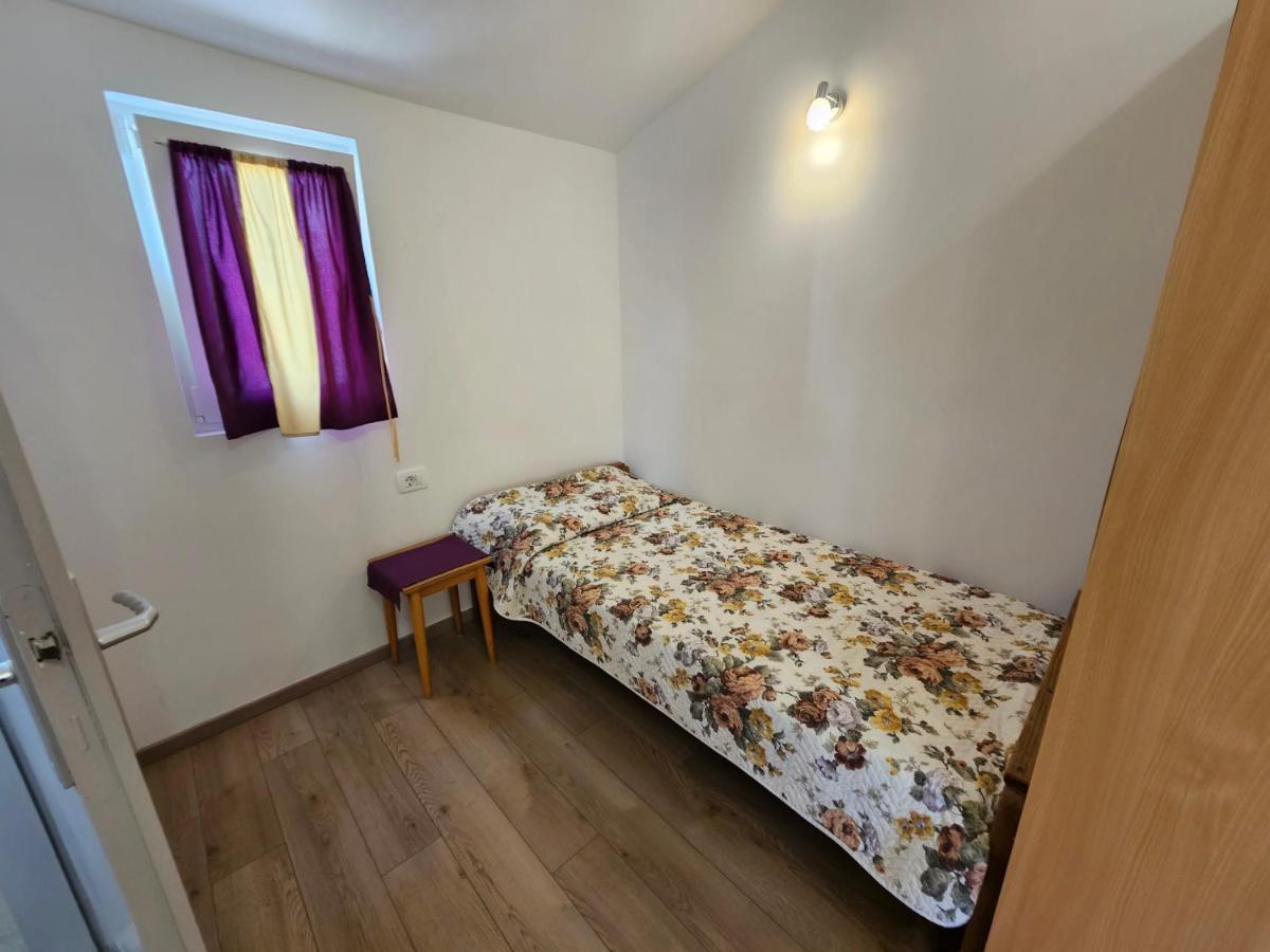 Apartments La Pergola 로비니 외부 사진