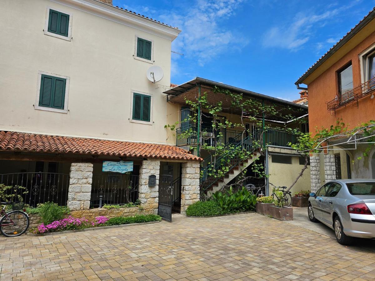 Apartments La Pergola 로비니 외부 사진