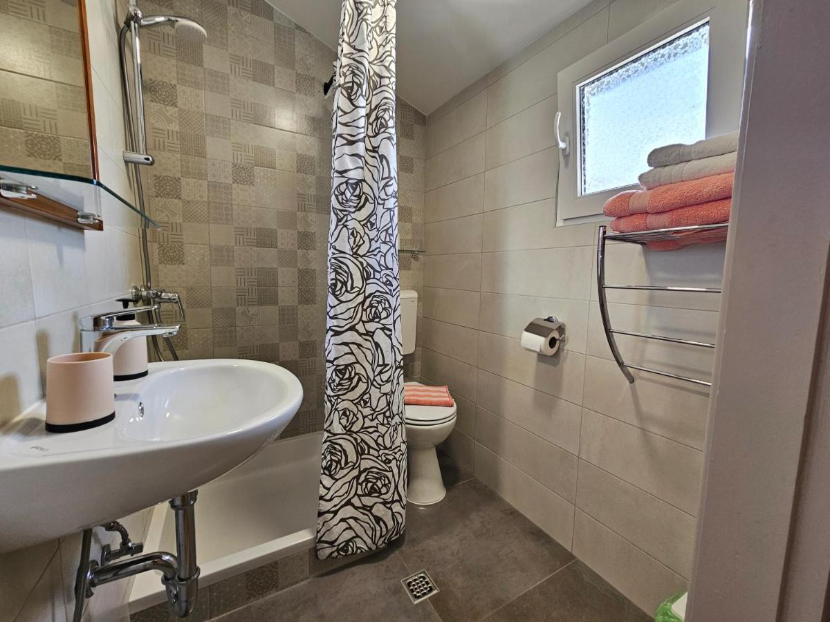Apartments La Pergola 로비니 외부 사진